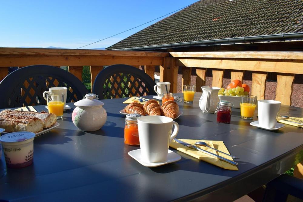 Bed and Breakfast Autour du Soleil Chindrieux Exterior foto